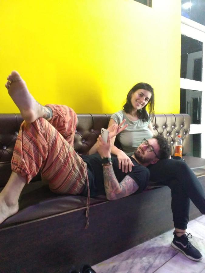 Big Brother Hostel Hotel อัครา ภายนอก รูปภาพ
