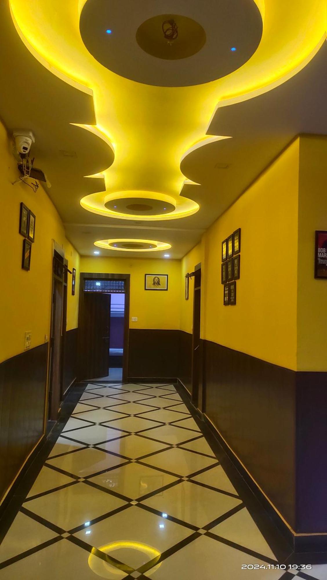 Big Brother Hostel Hotel อัครา ภายนอก รูปภาพ