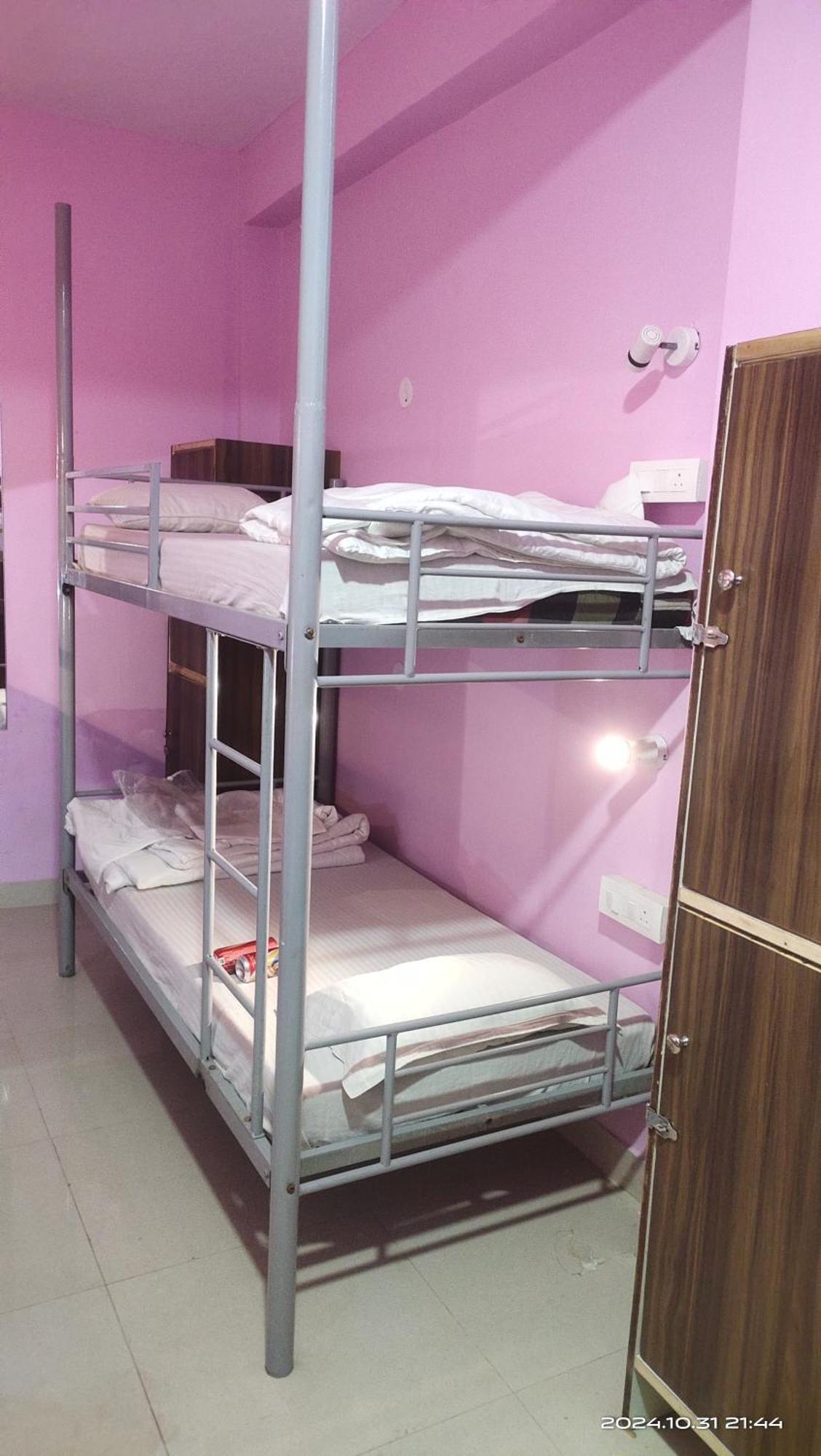 Big Brother Hostel Hotel อัครา ภายนอก รูปภาพ