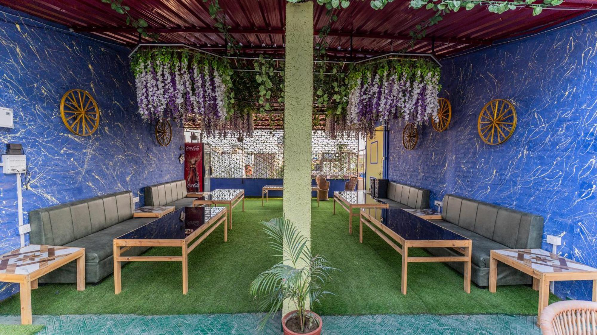Big Brother Hostel Hotel อัครา ภายนอก รูปภาพ